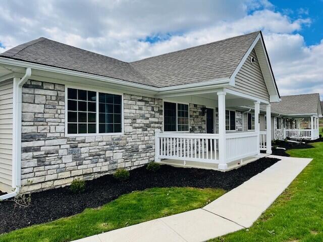 764 Whitetail Loop, Newark, Ohio image 1