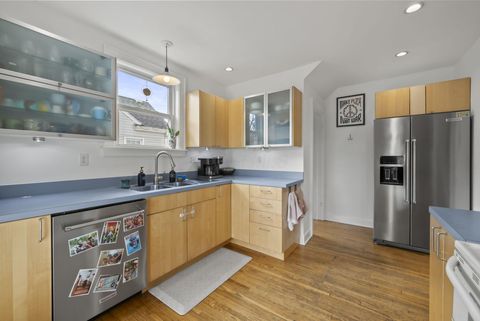 Tiny photo for 140 Guernsey Avenue, Columbus, OH 43204 (MLS # 226000904)