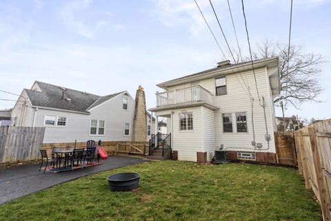 Tiny photo for 140 Guernsey Avenue, Columbus, OH 43204 (MLS # 226000904)