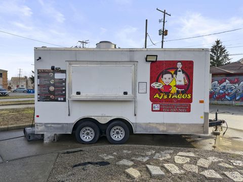 Tiny photo for 140 Guernsey Avenue, Columbus, OH 43204 (MLS # 226000904)