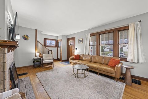 Tiny photo for 140 Guernsey Avenue, Columbus, OH 43204 (MLS # 226000904)