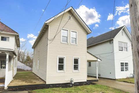 Photo of 346 W Main Street, Newark, OH 43055 (MLS # 226006697)