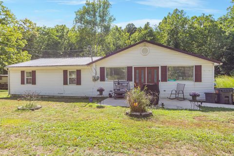 Homes For Sale - 21401 State Route 327<br/> Laurelville, OH 43135