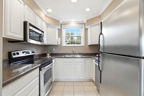Tiny photo for 1375 Bluff Avenue B #B, Columbus, OH 43212 (MLS # 226022450)
