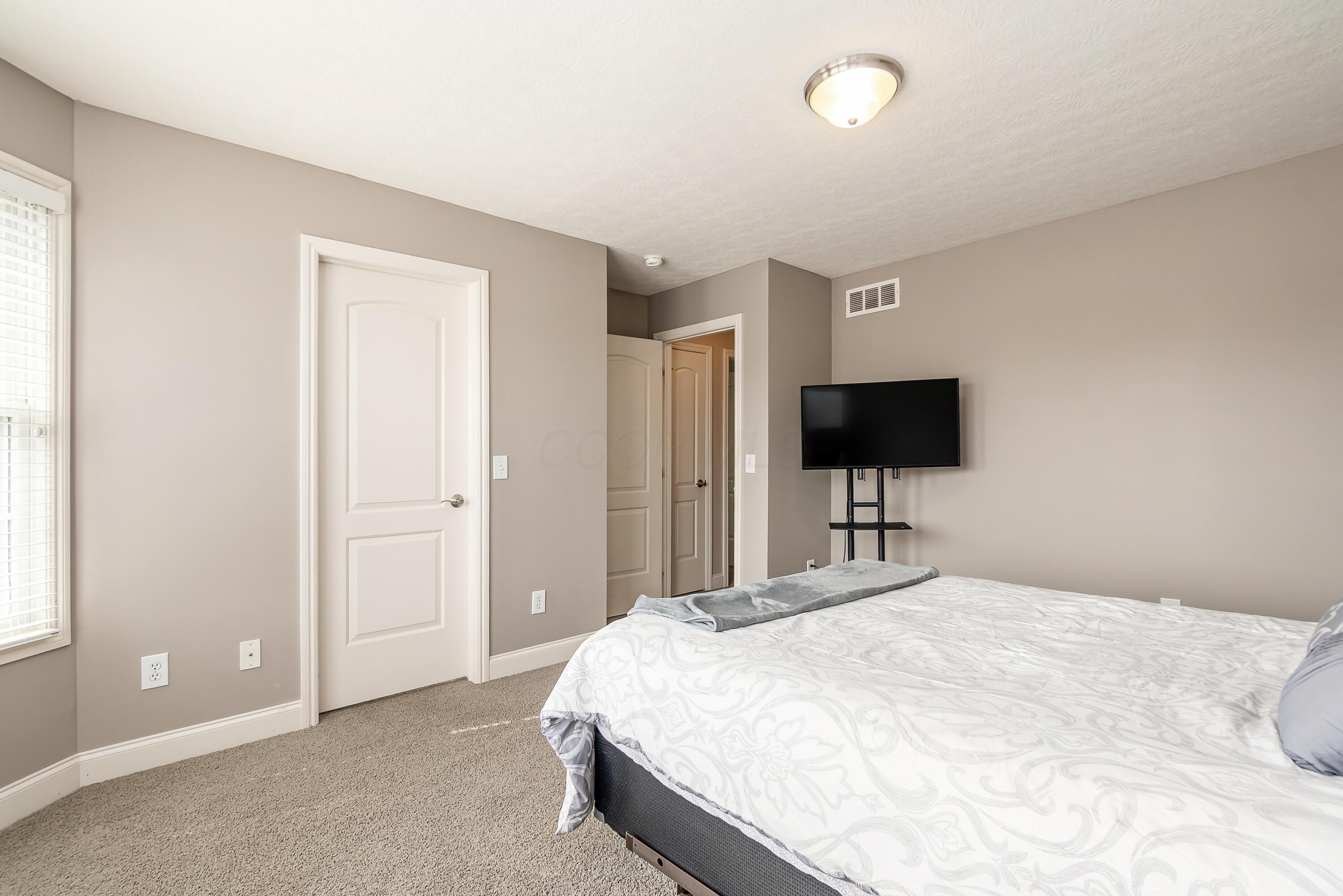 1092 Balmoral Drive, Delaware, Ohio image 38