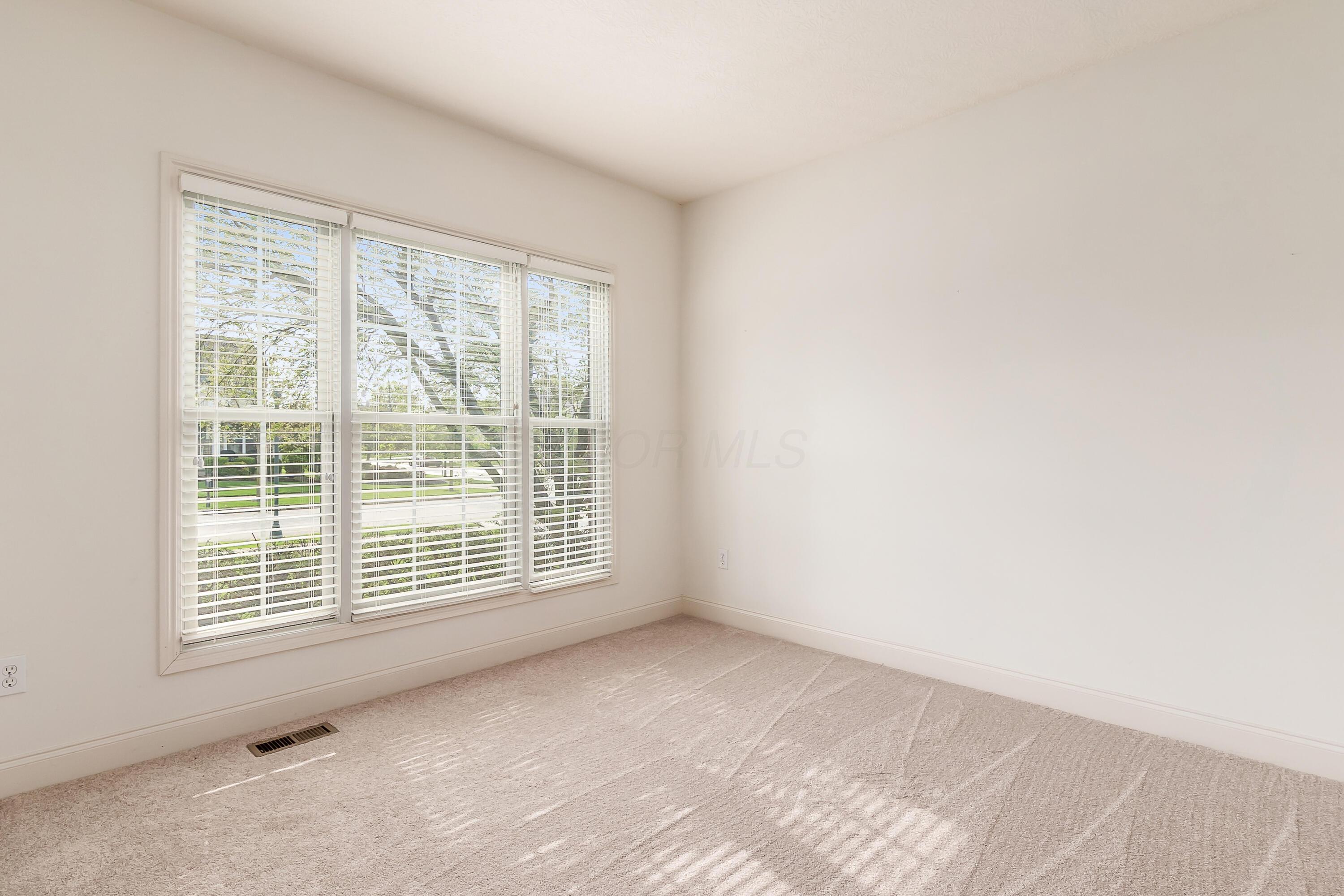 1092 Balmoral Drive, Delaware, Ohio image 7