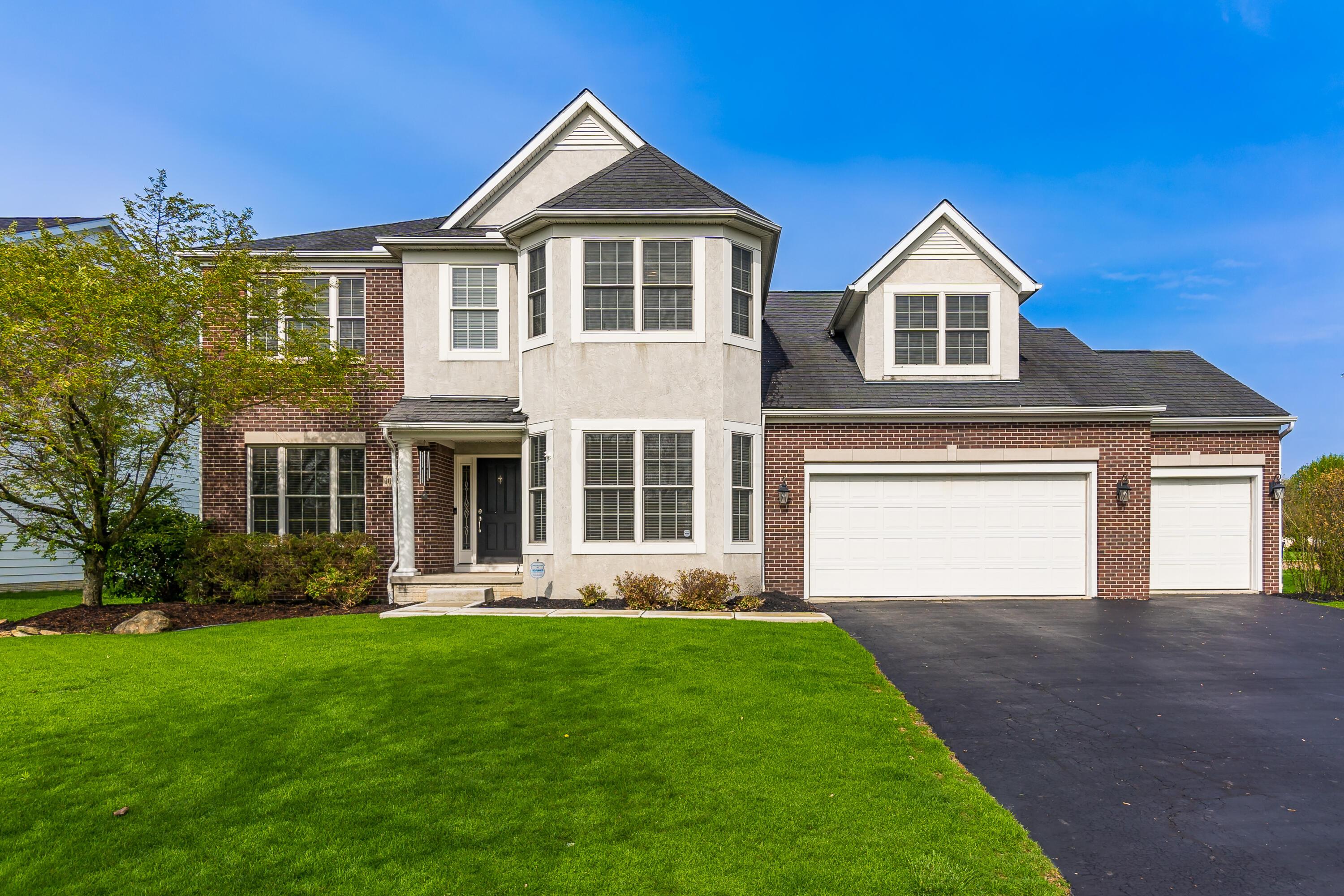 1092 Balmoral Drive, Delaware, Ohio image 1