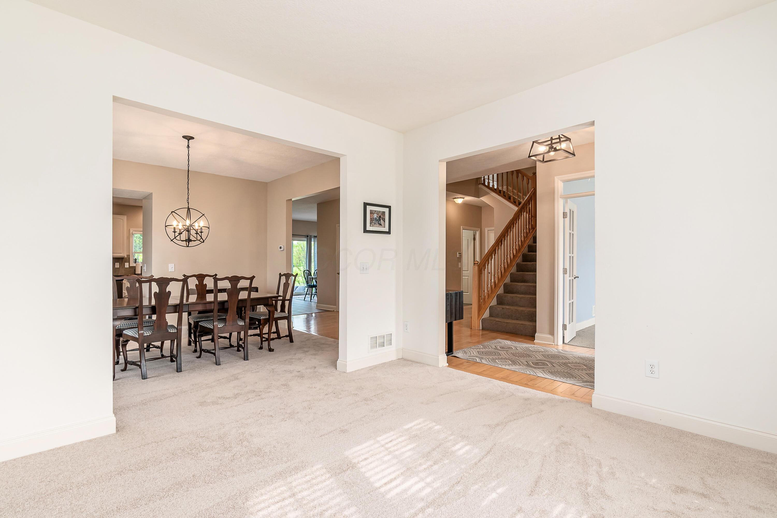 1092 Balmoral Drive, Delaware, Ohio image 8