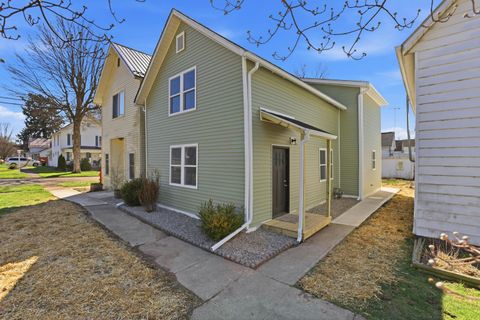 Photo of 44 Maple Avenue, Utica, OH 43080 (MLS # 226008926)