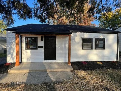 Photo of 1106 S James Road, Columbus, OH 43227 (MLS # 226002611)