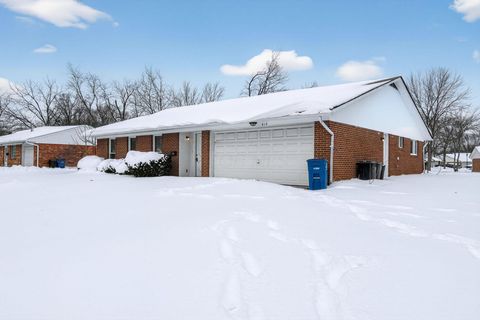 Photo of 612 E Schrock Road, Westerville, OH 43081 (MLS # 226003223)