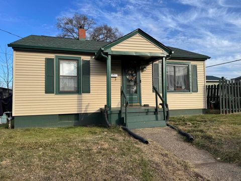 Photo of 1096 Sevall Street, Zanesville, OH 43701 (MLS # 226005137)