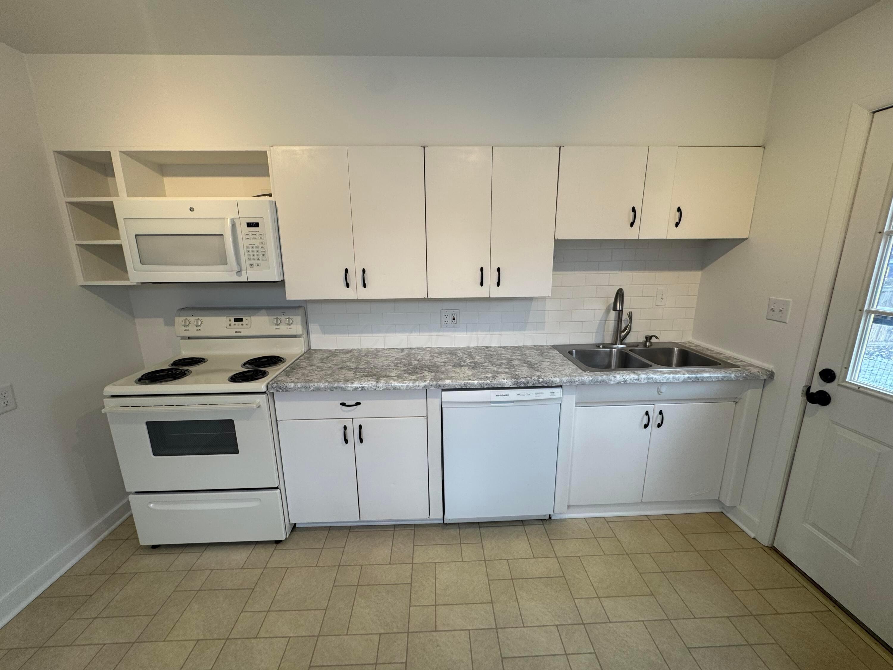 468 E Lincoln Avenue