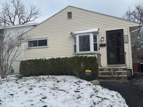 Photo of 468 E Lincoln Avenue, Columbus, OH 43214 (MLS # 226007962)