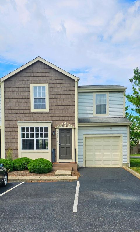 Photo of 5087 Singleton Drive 33D #33D, Hilliard, OH 43026 (MLS # 226021408)