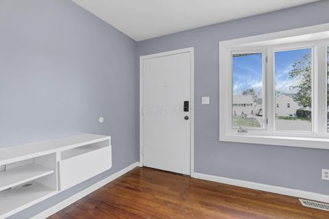 Tiny photo for 3325 Towers Court S, Columbus, OH 43227 (MLS # 225037591)
