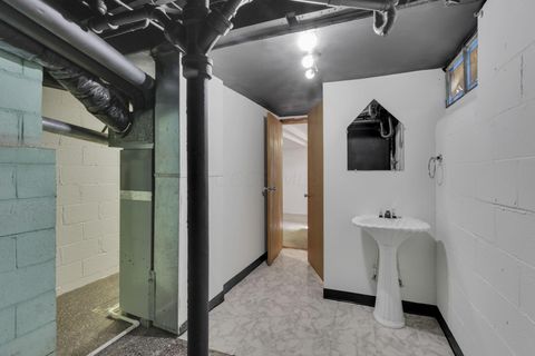 Tiny photo for 3325 Towers Court S, Columbus, OH 43227 (MLS # 225037591)