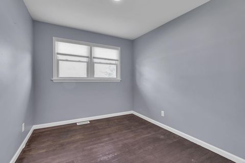 Tiny photo for 3325 Towers Court S, Columbus, OH 43227 (MLS # 225037591)
