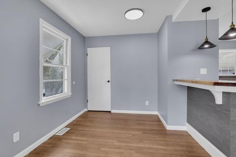 Tiny photo for 3325 Towers Court S, Columbus, OH 43227 (MLS # 225037591)