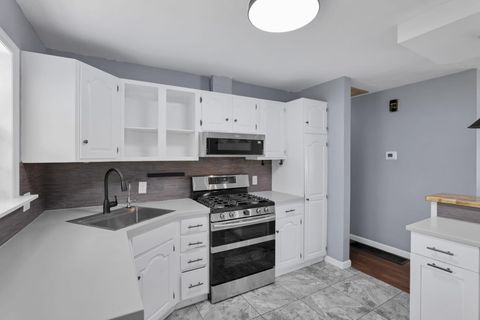 Tiny photo for 3325 Towers Court S, Columbus, OH 43227 (MLS # 225037591)