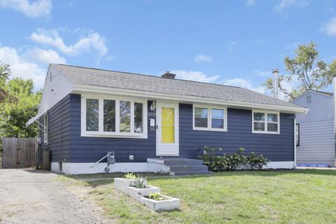 Tiny photo for 3325 Towers Court S, Columbus, OH 43227 (MLS # 225037591)