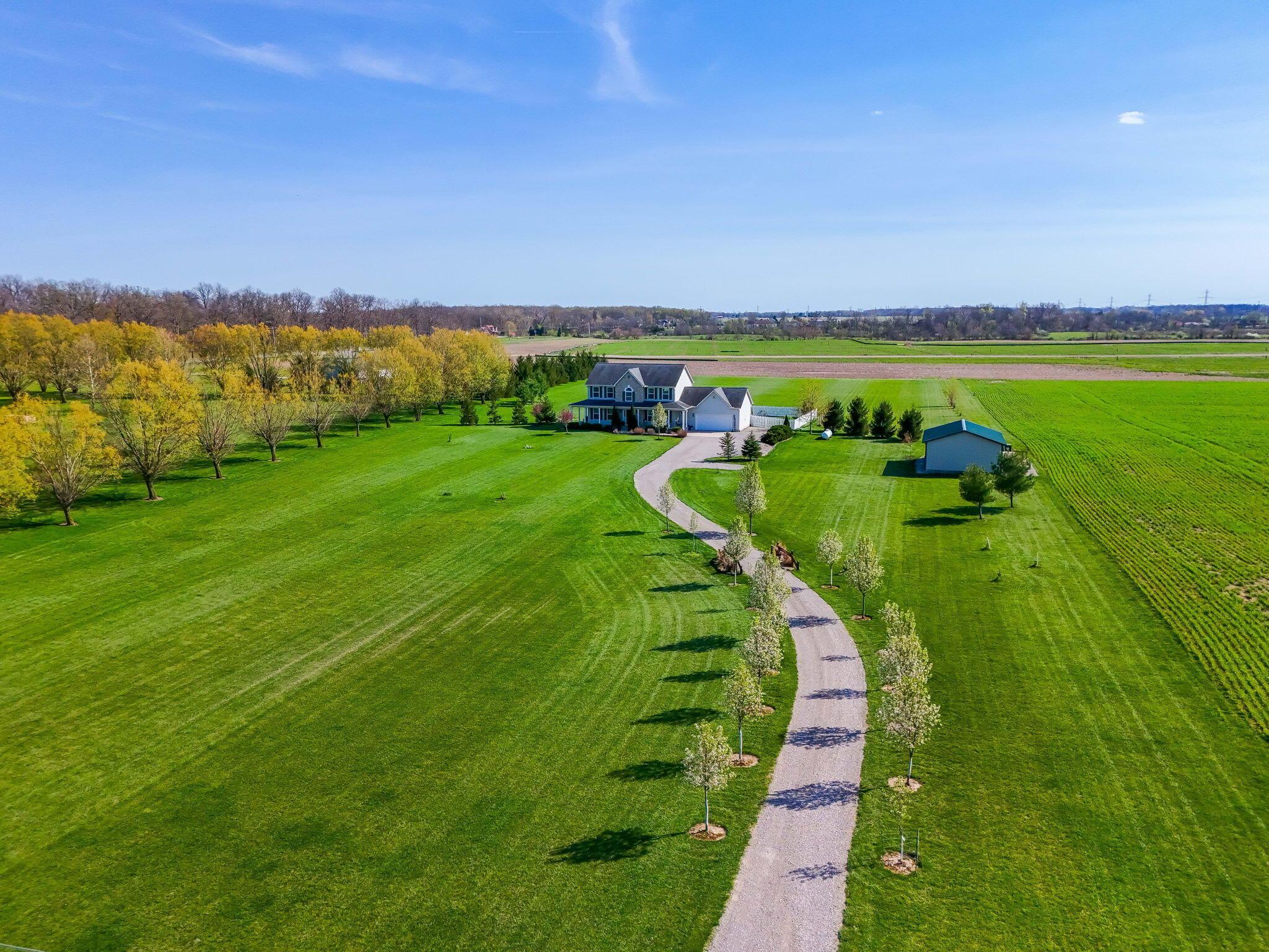 19015 Powderlick Road, Raymond, Ohio image 3