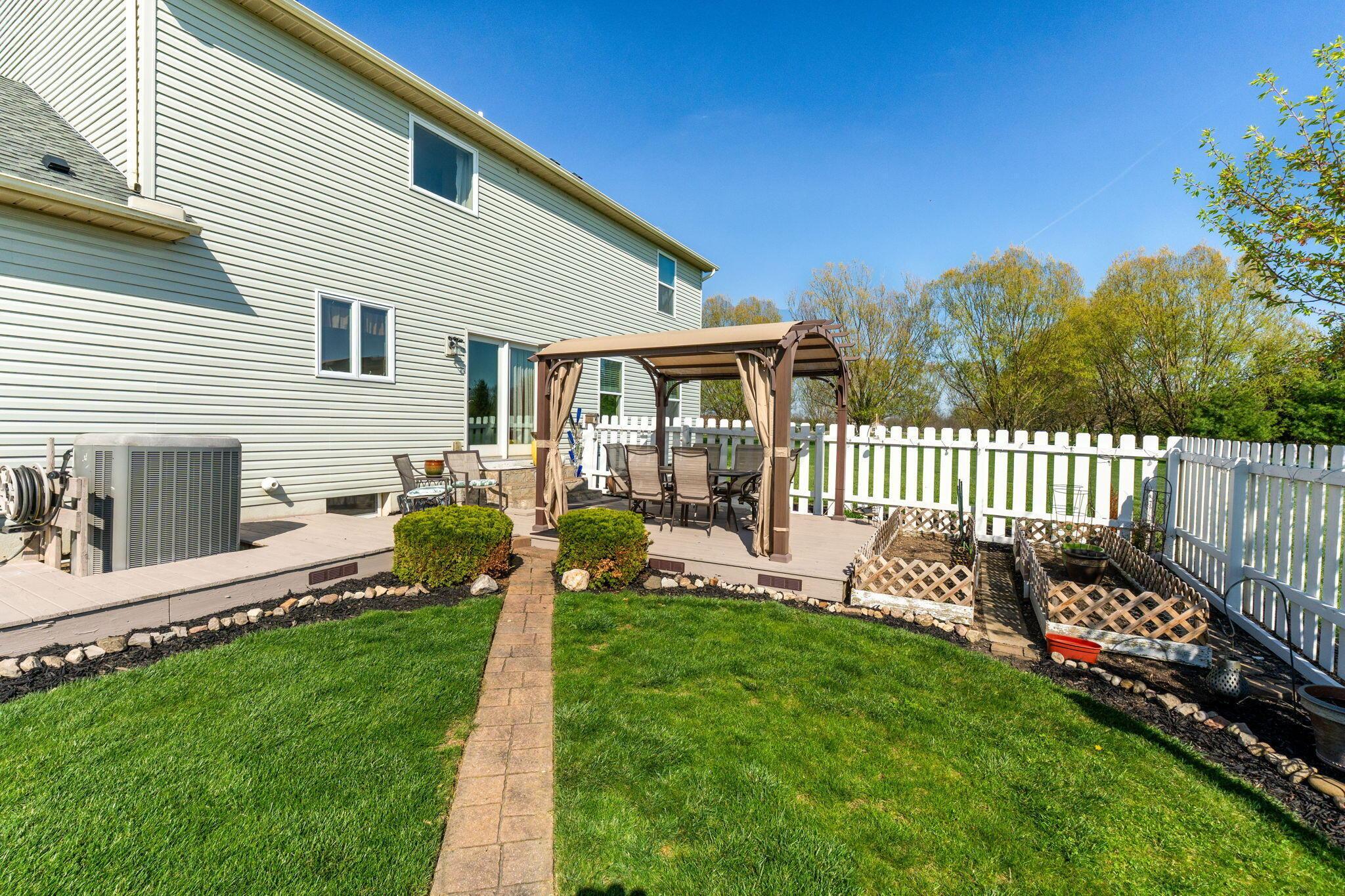 19015 Powderlick Road, Raymond, Ohio image 15