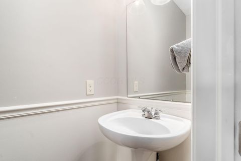 Tiny photo for 8366 Marwithe Place, New Albany, OH 43054 (MLS # 226005834)