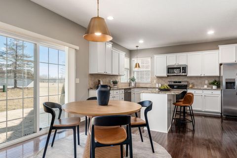 Tiny photo for 8366 Marwithe Place, New Albany, OH 43054 (MLS # 226005834)