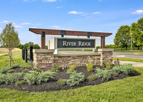 Tiny photo for 248 Vine Grove Drive, Circleville, OH 43113 (MLS # 226033711)