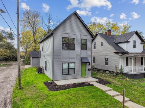 Tiny photo for 1345 E Fulton Street, Columbus, OH 43205 (MLS # 225044833)