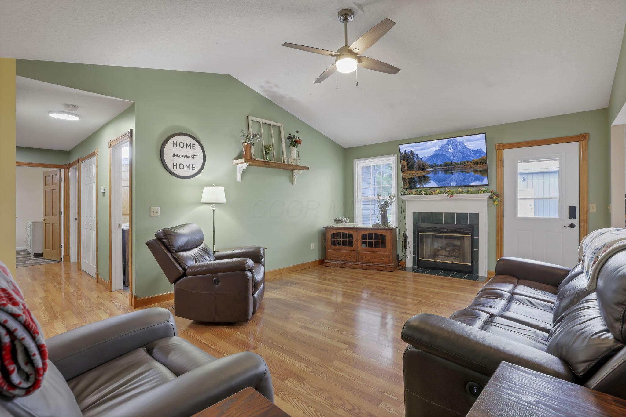 11708 Broad Street, Millersport, Ohio image 13