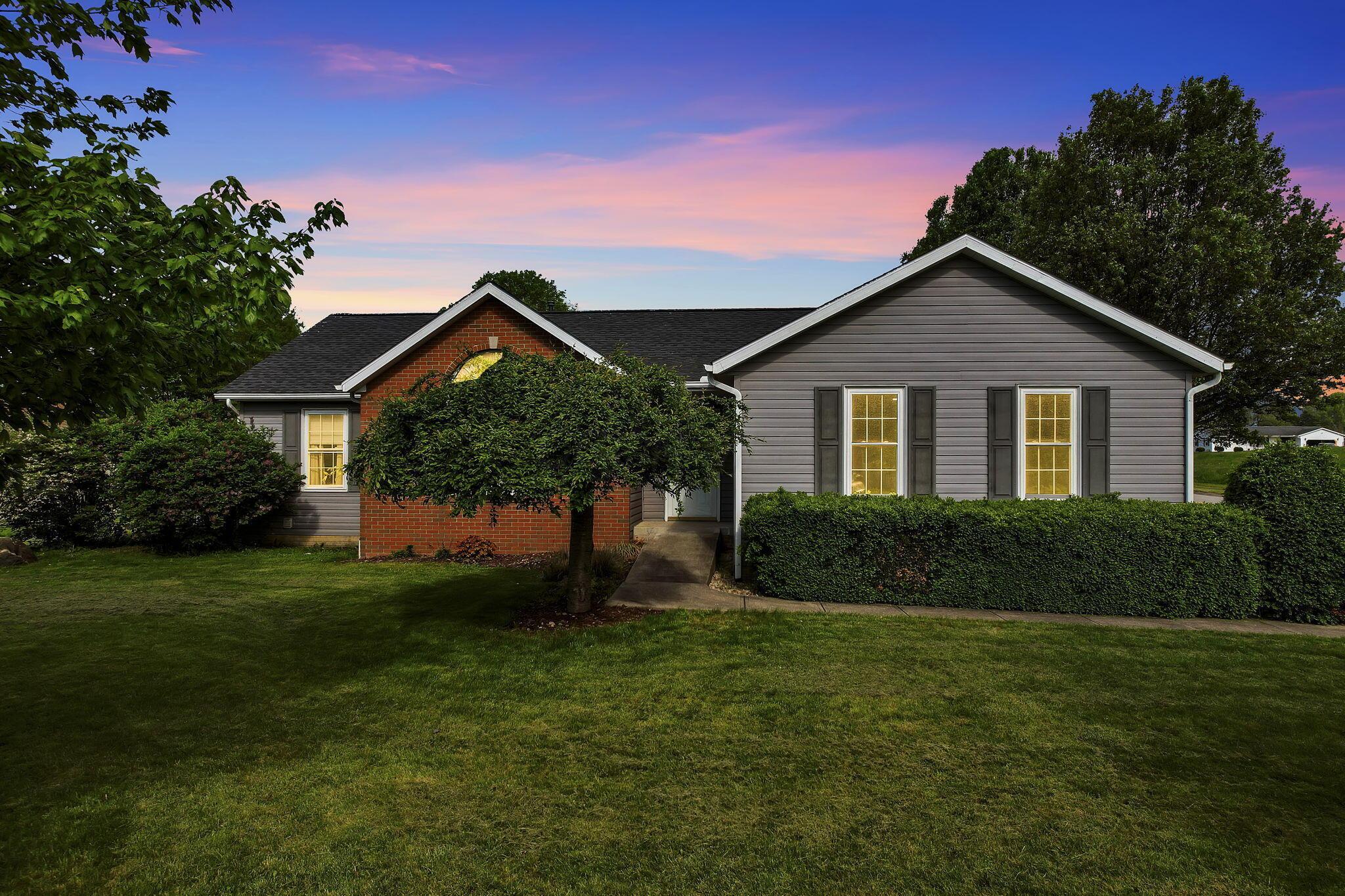 11708 Broad Street, Millersport, Ohio image 1