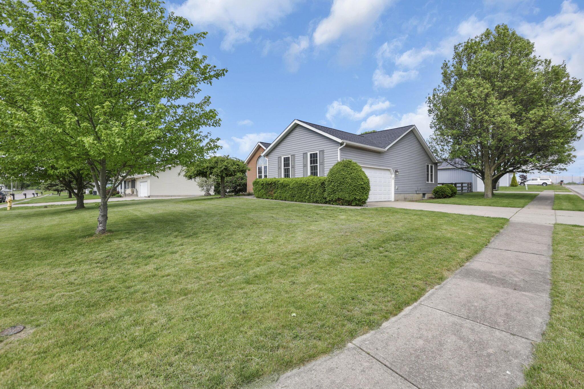 11708 Broad Street, Millersport, Ohio image 11