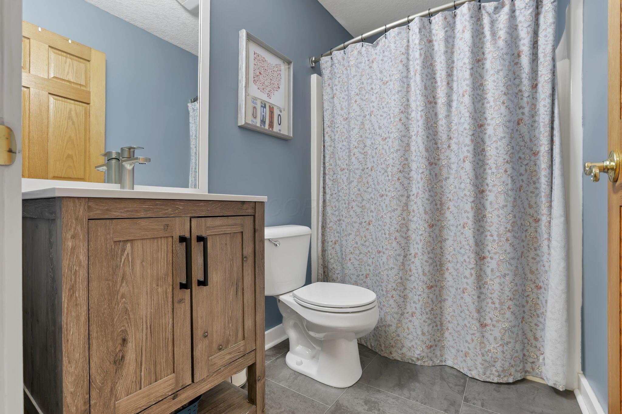 11708 Broad Street, Millersport, Ohio image 24
