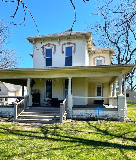 Photo of 650 1/2 Chestnut Street, Marysville, OH 43040 (MLS # 226010770)