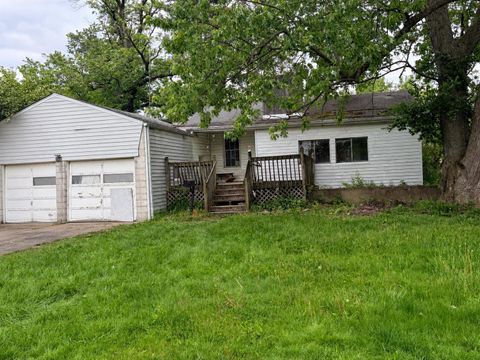 Photo of 2506 Atwood Terrace, Columbus, OH 43211 (MLS # 226015057)