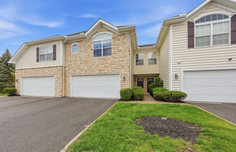 Photo of 5115 Vinings Boulevard, Dublin, OH 43016 (MLS # 226036696)