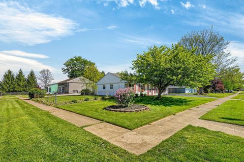 Tiny photo for 4900 Root Street, Columbus, OH 43207 (MLS # 226012981)