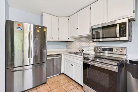 Tiny photo for 4900 Root Street, Columbus, OH 43207 (MLS # 226012981)