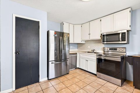 Tiny photo for 4900 Root Street, Columbus, OH 43207 (MLS # 226012981)