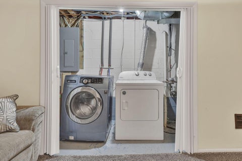Tiny photo for 2815 Avati Drive, Columbus, OH 43207 (MLS # 226036376)