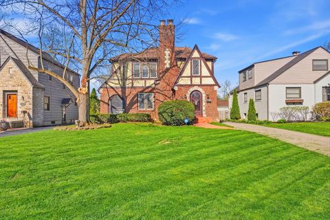 Photo of 259 N Remington Road, Columbus, OH 43209 (MLS # 226012065)