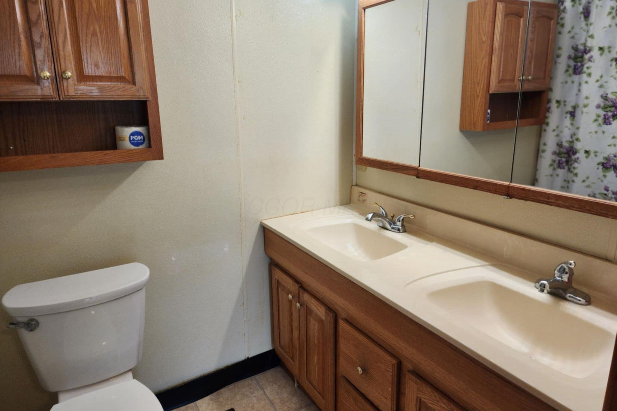 217 Washington Street, Willard, Ohio image 19