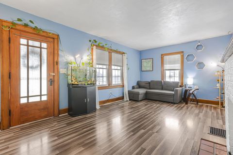 Tiny photo for 64 Fairmont Avenue, Newark, OH 43055 (MLS # 225045065)