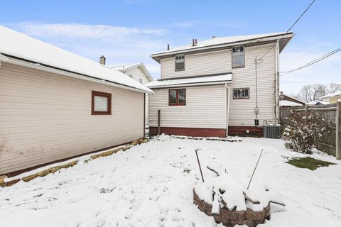 Tiny photo for 64 Fairmont Avenue, Newark, OH 43055 (MLS # 225045065)