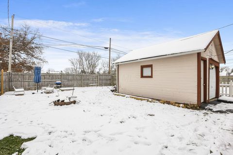 Tiny photo for 64 Fairmont Avenue, Newark, OH 43055 (MLS # 225045065)