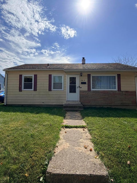 Photo of 2809 Lowman Street, Springfield, OH 45505 (MLS # 226039004)