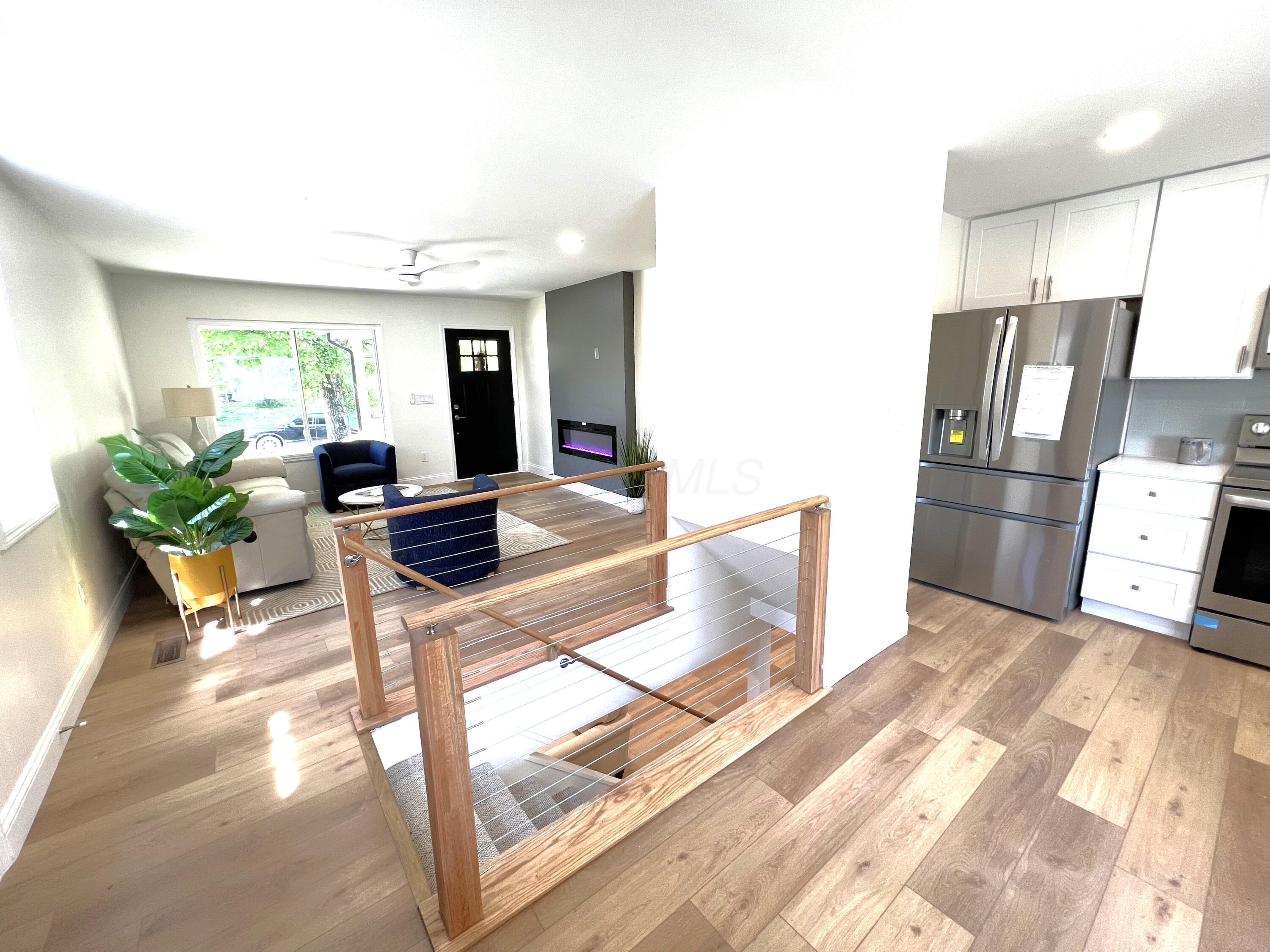 Columbus, Ohio 43223, United States, 4 Bedrooms Bedrooms, ,2 BathroomsBathrooms,Residential,Contingent,130462