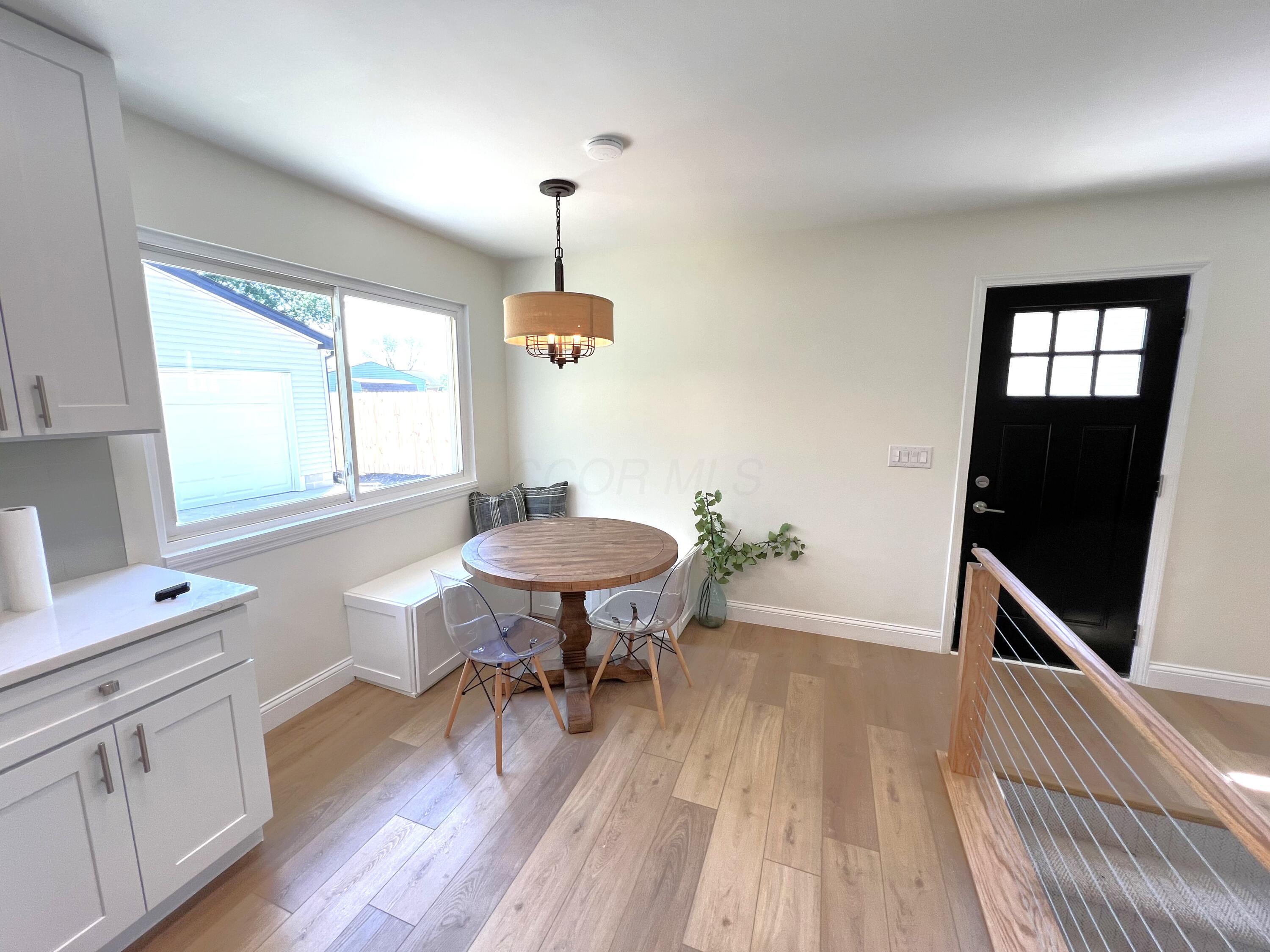 Columbus, Ohio 43223, United States, 4 Bedrooms Bedrooms, ,2 BathroomsBathrooms,Residential,Contingent,130462